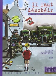 Deux enfants juifs dans la France  de Vichy, sauvés par Pierre, le poli- cier qui désobéit, parce que son  « métier,  c’était d’arrêter les voleurs  de pommes, pas d’éteindre les  étoiles »  e t qui racontent leurs sou- venirs à leur petite-fille. Une  construction littéraire soignée pour  un récit plein d’espoir en l’huma- nité, à portée des enfants sans être  enfantin sur une sombre période de  l’histoire. Pef donne corps avec ten- dresse aux personnages sur fond  de couleurs sépia. Et sur chaque  page une vignette documentaire  légendée permet un aller-retour  entre fiction et fait historique. 